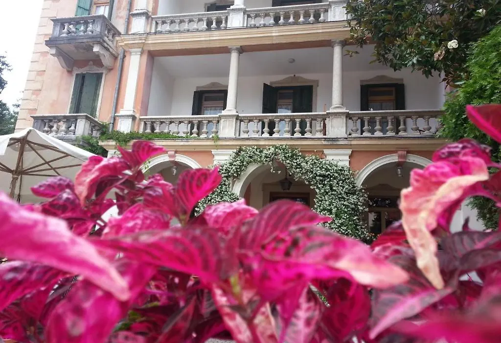 Hotel Villa Rosa-1